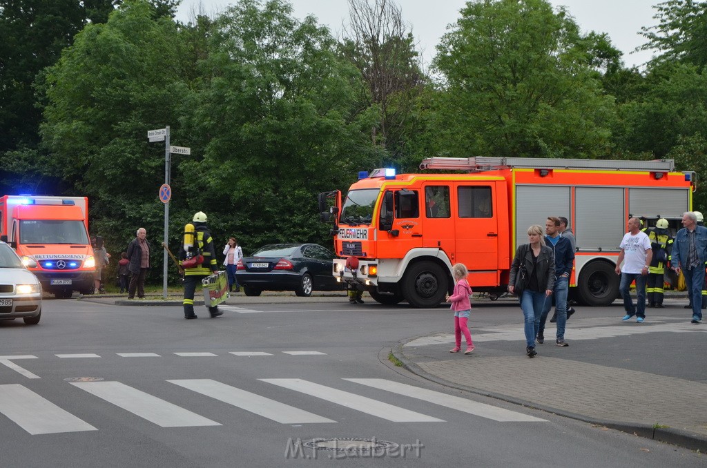 Feuer Koeln Porz Gremberghoven Oberstr P88.JPG - Miklos Laubert